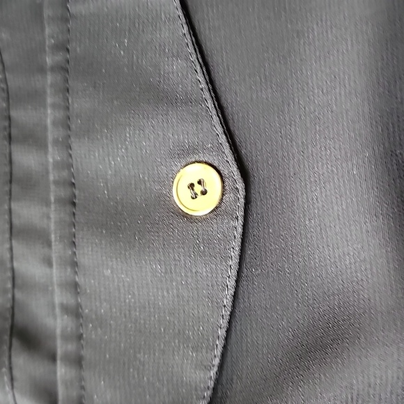 Guess brand women's sheer blouse - Picture 4 of 9